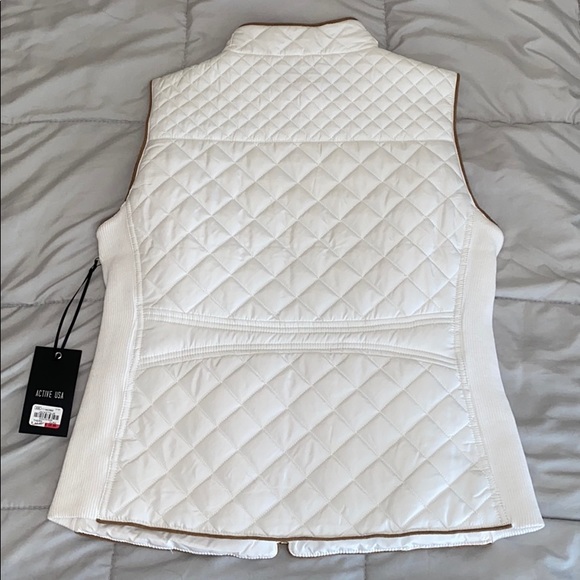 Active Vest - Picture 2 of 6